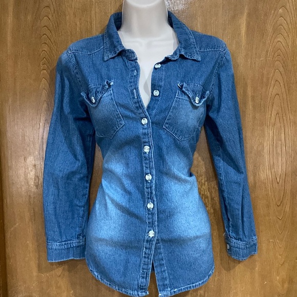 Fashion Fashion Button Down Shirt - Picture 1 of 7